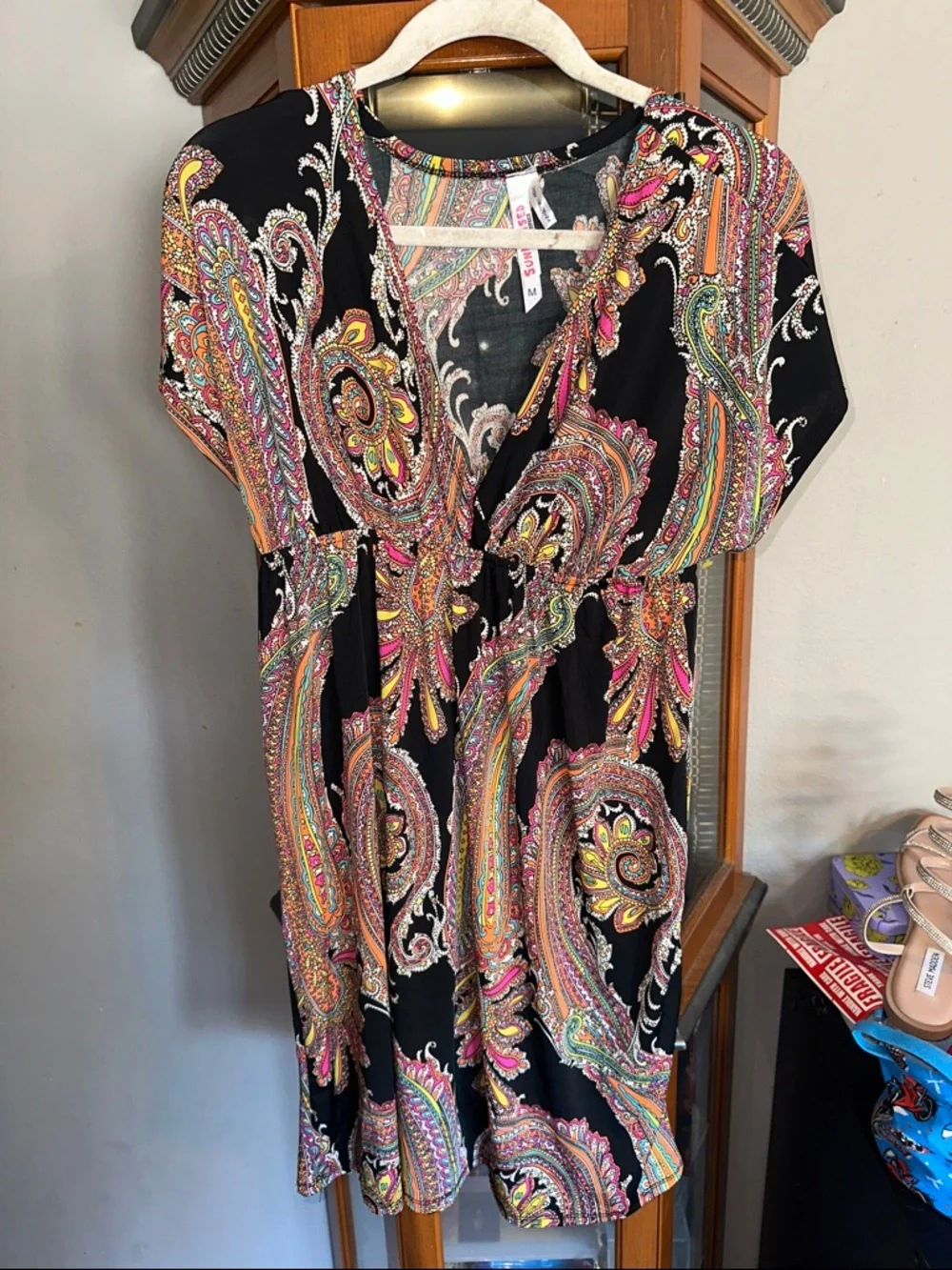 Sunkissed Black Paisley Multicolor Short Sleeve Dress - Picture 4 of 7